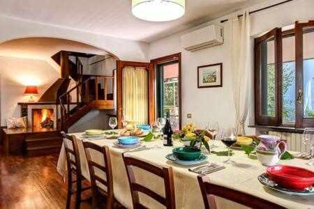 Gocce Villas - Villa De Flores Country Style Villa With Pool Massa Lubrense Εξωτερικό φωτογραφία