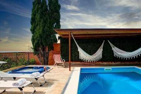 Gocce Villas - Villa De Flores Country Style Villa With Pool Massa Lubrense Εξωτερικό φωτογραφία